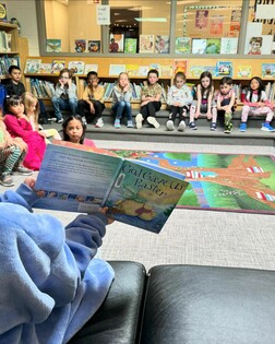 St. Elizabeth Seton School students reading together